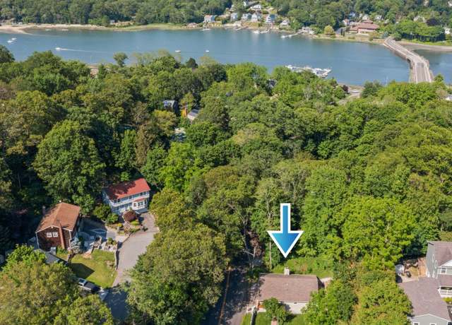 Property at 199 Mill Dam Rd, Centerport, NY 11721, 3 beds, 1 bath