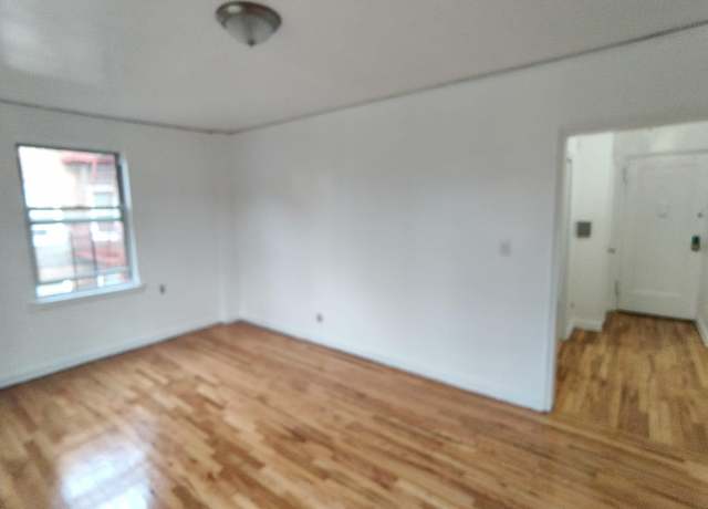 Property at 141-27 78 Rd Unit 2 E, Kew Garden Hills, NY 11367, 1 bed, 1 bath