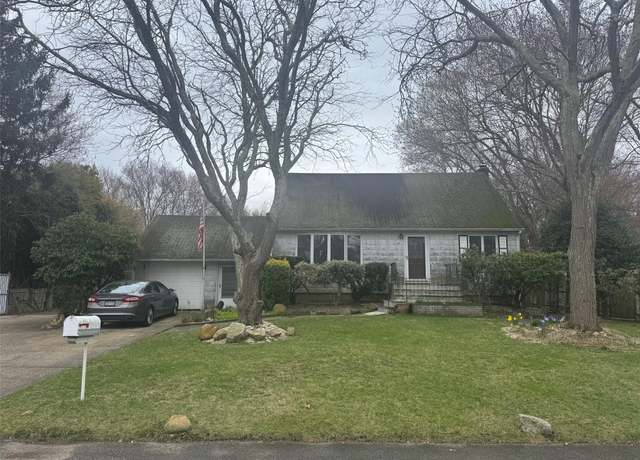 Property at 90 Birch St, Islip, NY 11751, 4 beds, 1 bath