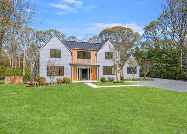 Property at 8 Ashwood Ct, Southampton, NY 11968, 7 beds, 7.5 baths
