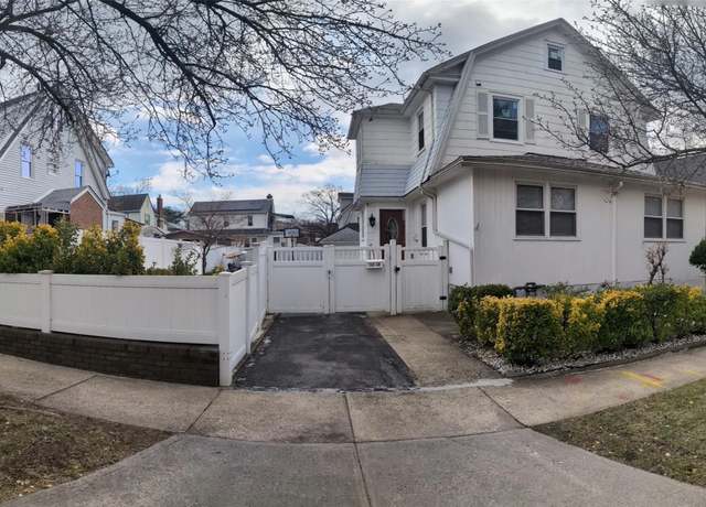 Property at 143-40 Poplar Ave, Flushing, NY 11355, 4 beds, 5 baths