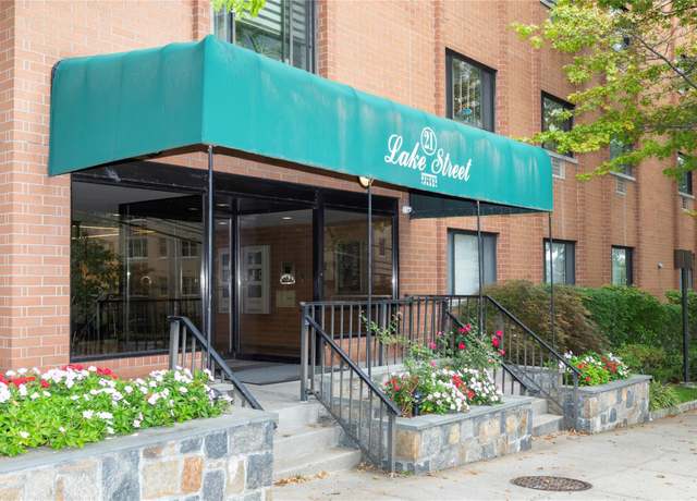 Property at 21 Lake St Unit 6A, White Plains, NY 10603, 2 beds, 1 bath
