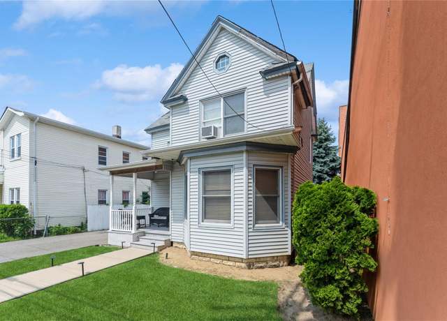 Property at 45 4th St, Valley Stream, NY 11581, 3 beds, 1.5 baths