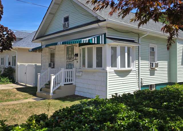 Property at 19 Independence Ave, Freeport, NY 11520, 3 beds, 2 baths