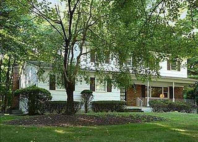 Property at 23 Haller Cres, Spring Valley, NY 10977, 4 beds, 2.5 baths