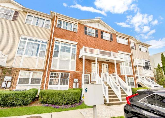 Property at 109 Neptune Ln #5, Bronx, NY 10473, 2 beds, 1 bath