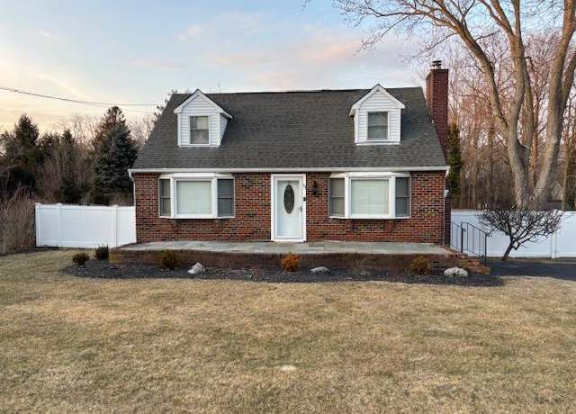 Property at 43 Sams Path, Rocky Point, NY 11778, 4 beds, 1 bath