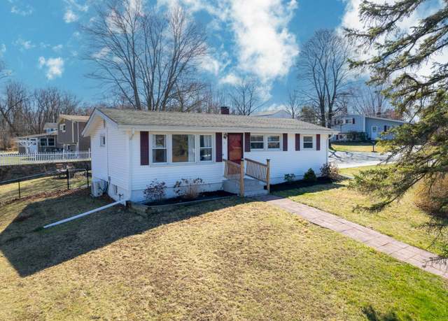 Property at 9 Kearney Dr, New Windsor, NY 12553, 3 beds, 1 bath