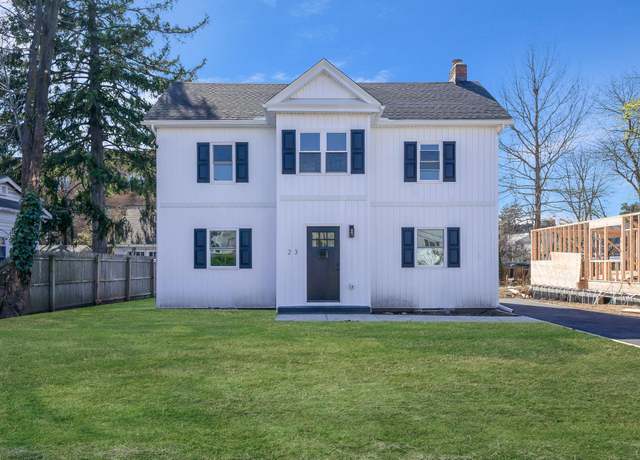 Property at 23 Elizabeth Ct, Hempstead, NY 11550, 3 beds, 2 baths