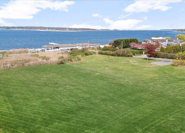 Property at 36 Bay Crest Dr, Huntington, NY 11743