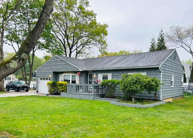 Property at 2020 Julia Goldbach Ave, Ronkonkoma, NY 11779, 4 beds, 2.5 baths