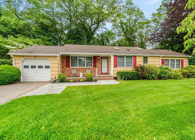 Property at 19 Daywood Ct, East Northport, NY 11731, 3 beds, 1 bath