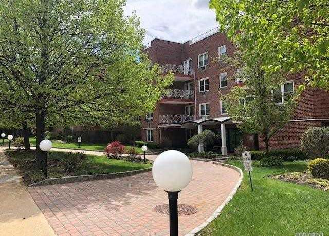 Property at 20 Chapel Pl Unit 1MN, Great Neck, NY 11021, 3 beds, 3 baths
