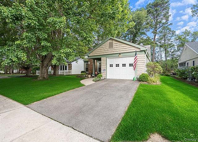 Property at 304 Kingston Ct, Ridge, NY 11961, 2 beds, 2 baths