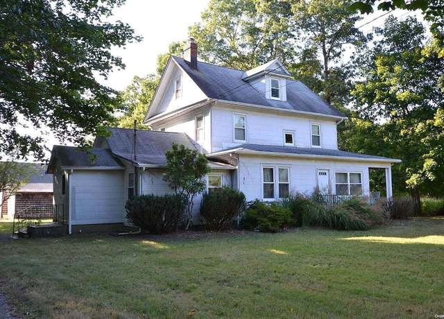Property at 58 Ryerson Ave, Manorville, NY 11949, 4 beds, 2 baths