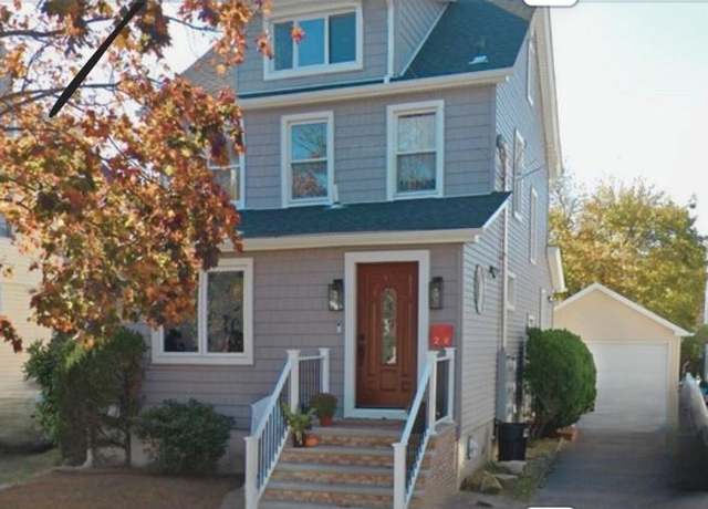 Property at 29 Everett St, Lynbrook, NY 11563, 4 beds, 2 baths