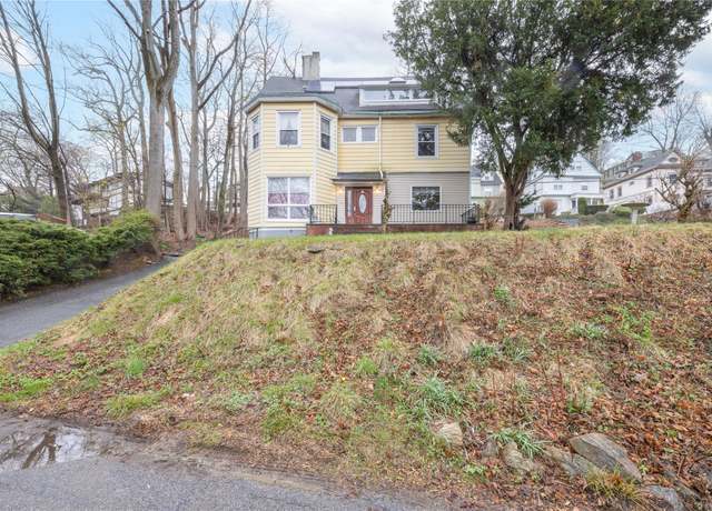 Property at 9 Aqueduct Pl, Yonkers, NY 10701, 4 beds, 1.5 baths