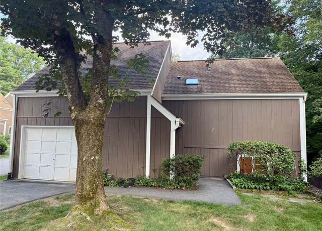 Property at 5 Grove Mews, Chappaqua, NY 10514, 2 beds, 2.5 baths