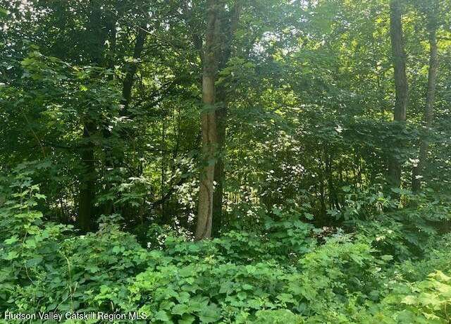 Property at 7 Ulster Ave, Esopus, NY 12487