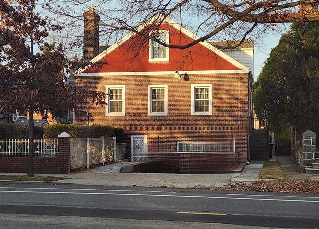 Property at 945 E 222nd St, Bronx, NY 10469, 4 beds, 2 baths
