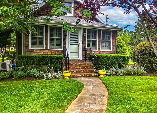 Property at 63 Union Ave, Center Moriches, NY 11934, 3 beds, 3 baths
