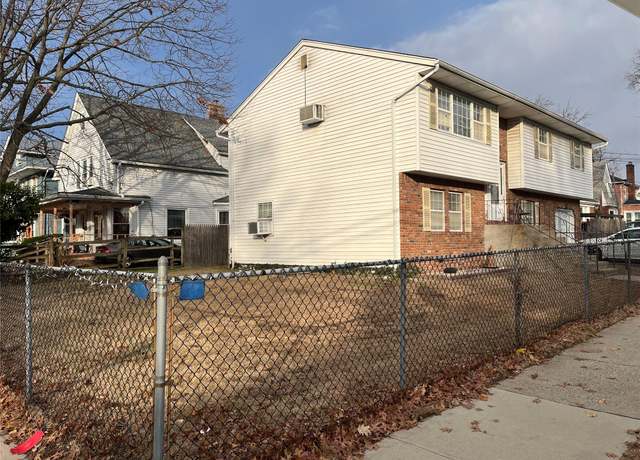 Property at 401 Dover, Hempstead, NY 11590, 5 beds, 2.5 baths