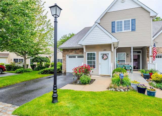 Property at 166 Ira Rd, Mount Sinai, NY 11766, 2 beds, 2 baths