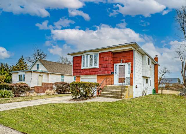 Property at 361 Jervis Ave, Copiague, NY 11726, 4 beds, 1.5 baths