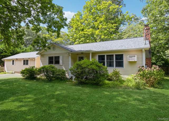 Property at 27 Hayward Ave, Miller Place, NY 11764, 4 beds, 2 baths
