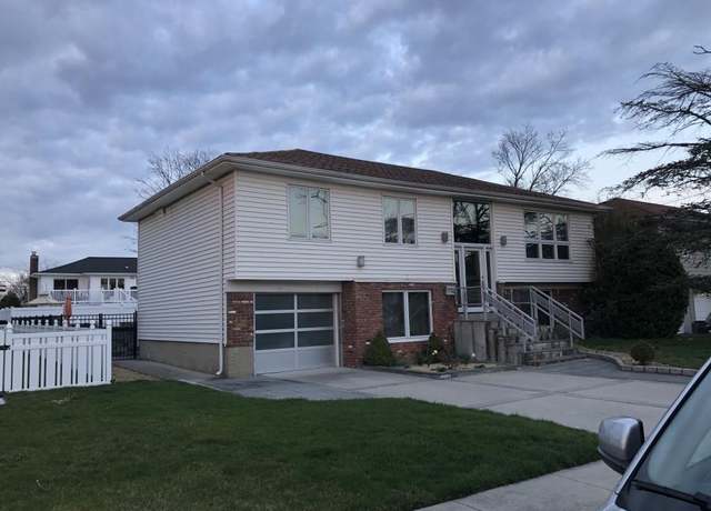 Property at 602 Bothner St, Oceanside, NY 11572, 5 beds, 3.5 baths