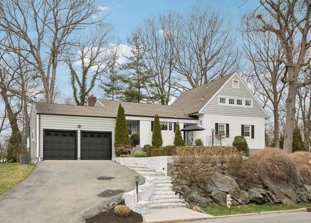 Property at 52 Stony Run, New Rochelle, NY 10804, 4 beds, 3 baths