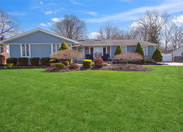Property at 22 Osage Dr, Huntington Station, NY 11746, 3 beds, 2.5 baths