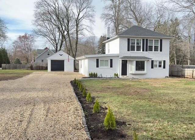 Property at 3 Oak St, Saint James, NY 11780, 3 beds, 2 baths