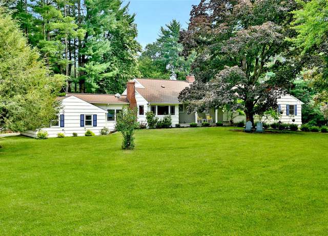 Property at 6 Noyes Rd, Mount Kisco, NY 10549, 4 beds, 3.5 baths