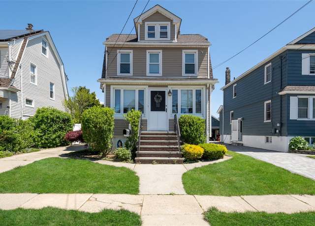 Property at 19 Garden St, Valley Stream, NY 11581, 4 beds, 2 baths