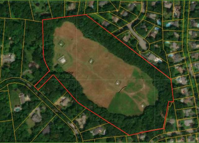 Property at 9 Crosby Pl, Cold Spring Harbor, NY 11724