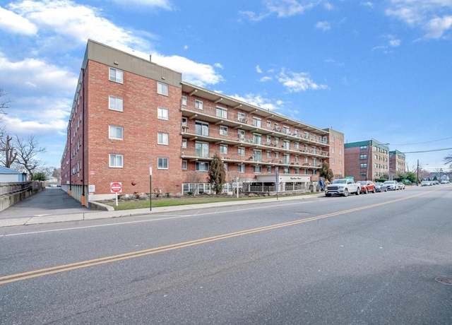 Property at 200 Atlantic Ave #237, Lynbrook, NY 11563, 1 bed, 1 bath