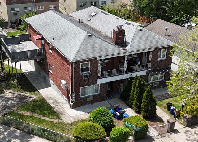 Property at 3210 Spencer Dr, Bronx, NY 10465, 8 beds, 3 baths