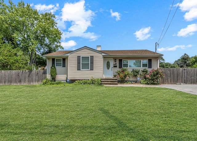 Property at 51 Andrews Ave, Wyandanch, NY 11798, 3 beds, 1.5 baths