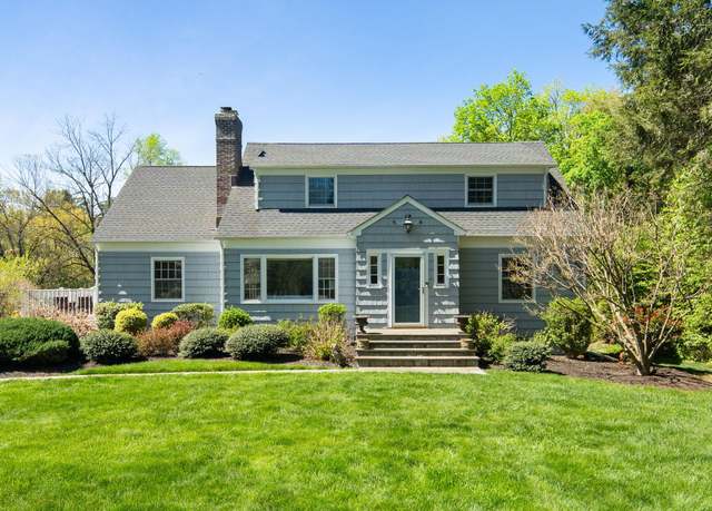 Property at 12 Pond Hill Rd, Chappaqua, NY 10514, 3 beds, 3 baths