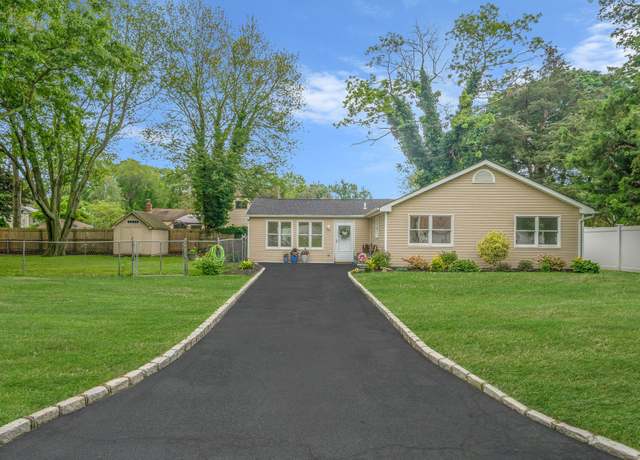 Property at 138 Greene Ave, Port Jefferson Station, NY 11776, 3 beds, 2 baths
