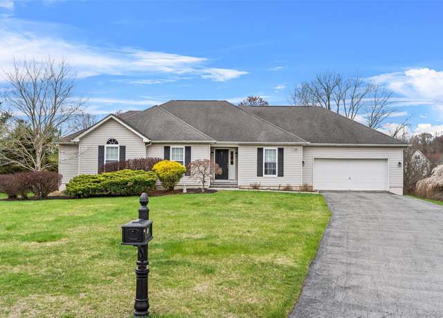 Property at 7 Center Cir, Florida, NY 10921, 3 beds, 2 baths