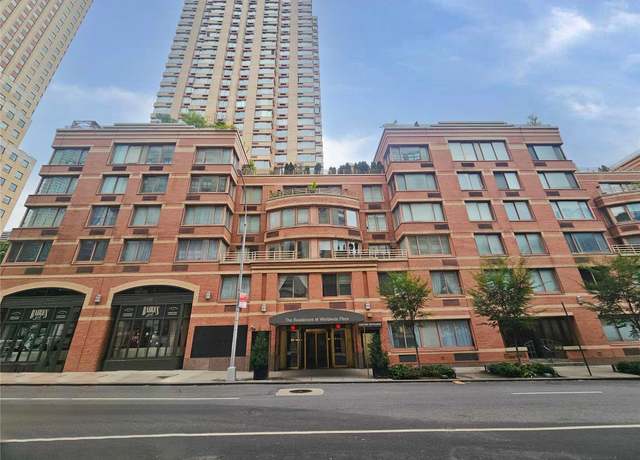 Property at 350 W 50th St Unit 26D, New York (manhattan), NY 10019, 1 bed, 1 bath