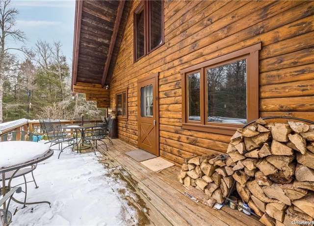 Property at 835 Ulster Heights Rd, Wawarsing, NY 12489, 3 beds, 1 bath