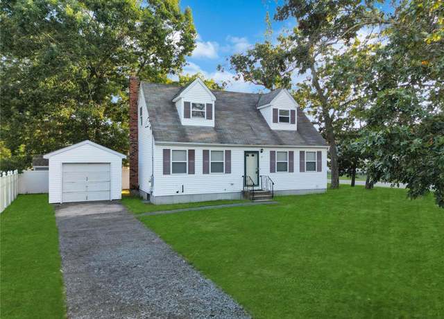 Property at 2 Brushwood Dr, Shirley, NY 11967, 4 beds, 2 baths