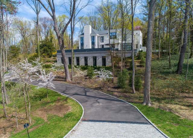 Property at 8 Frost Creek Dr, Locust Valley, NY 11560, 5 beds, 6.5 baths