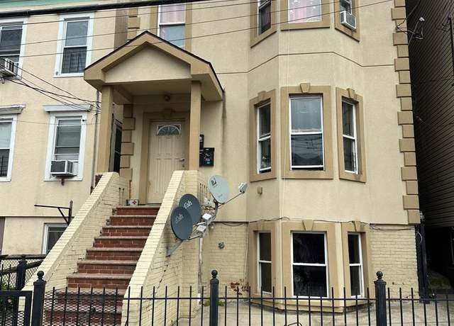 Property at 110 Beech St, Yonkers, NY 10701, 4 beds, 3 baths