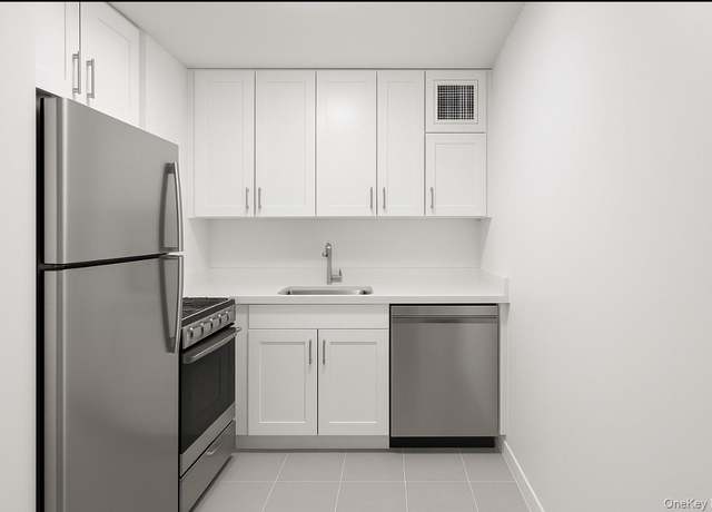 Property at 17-85 215th St Unit 5B, Bayside, NY 11360, 1 bed, 1 bath