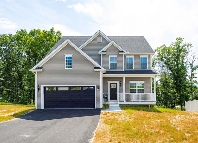 Property at 10 Page Ct, Poughkeepsie, NY 12603, 4 beds, 2.5 baths