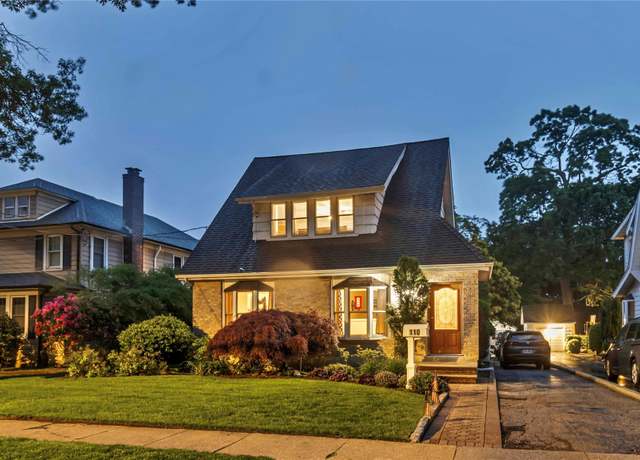Property at 110 Driscoll Ave, Rockville Centre, NY 11570, 4 beds, 2 baths